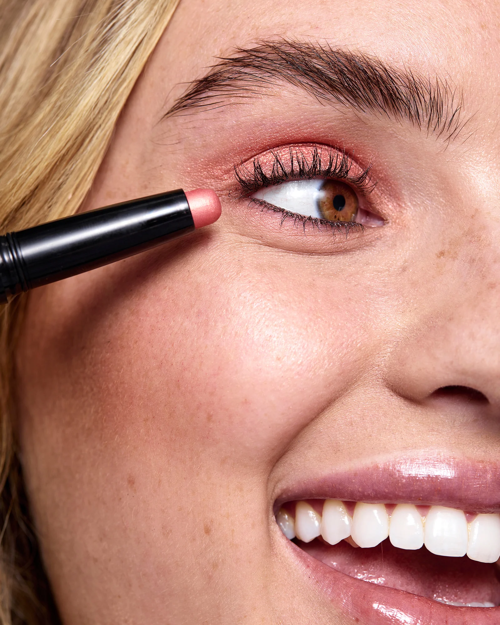 Glide On Eyeshadow Stick Dawn - Image 9