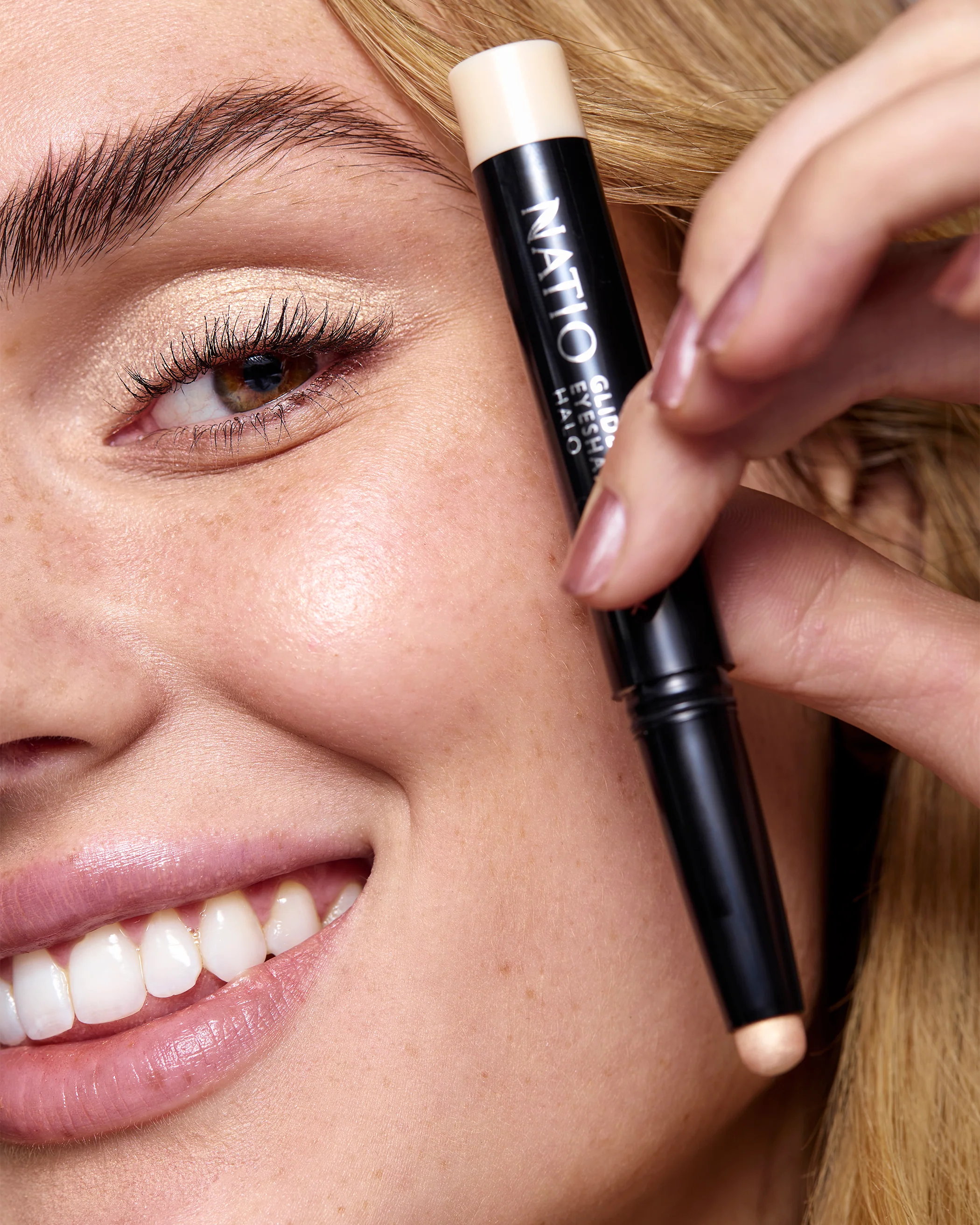 Glide On Eyeshadow Stick Halo - Image 6