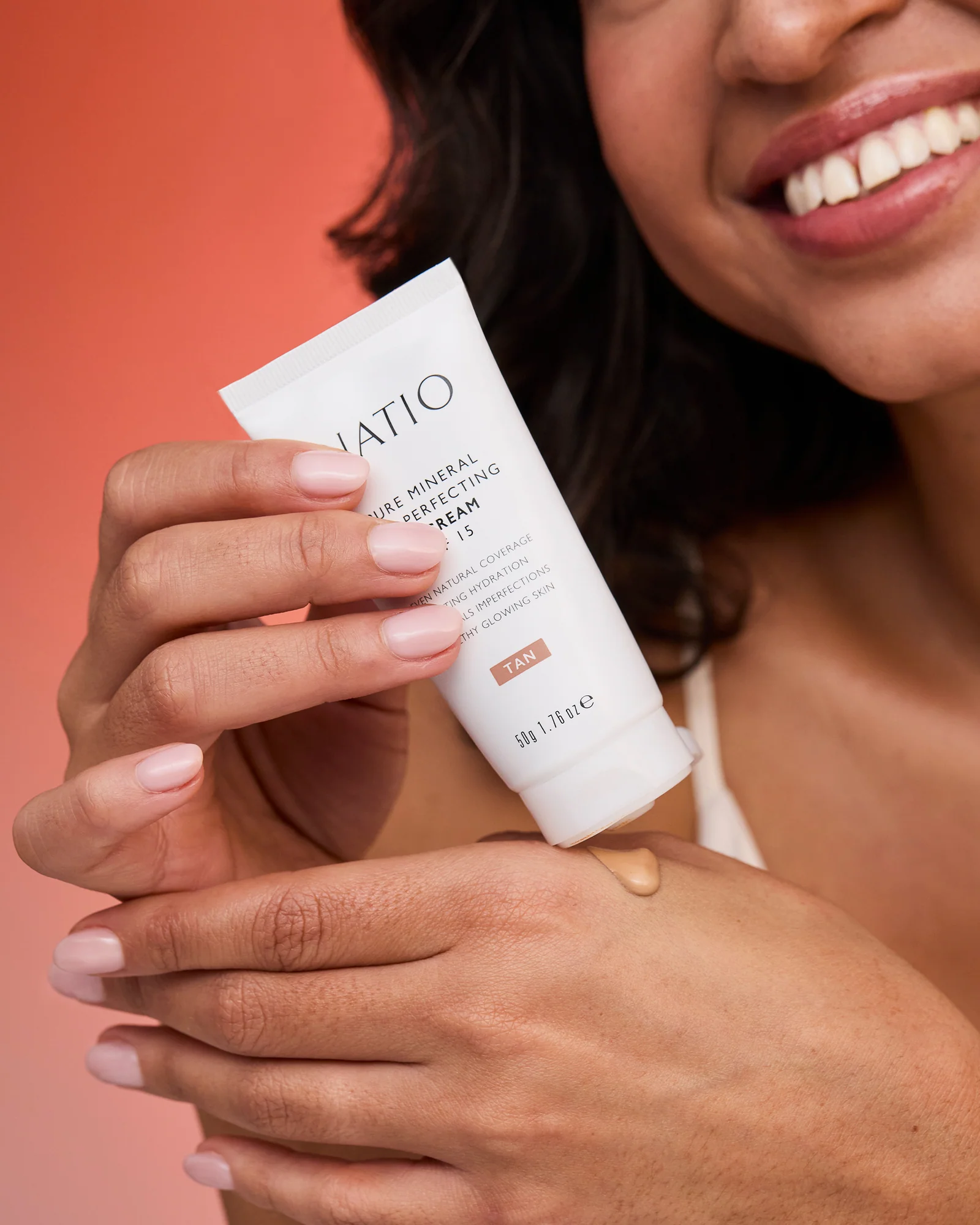 Pure Mineral Skin Perfecting BB Cream SPF 15 Tan - Image 3